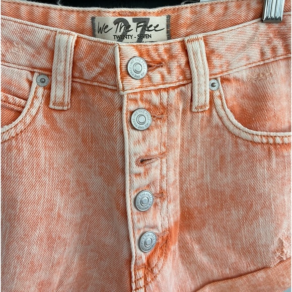 Free People We the Free 27 Sunny Peach Romeo Rolled Cuff Denim Button Fly Shorts - Picture 3 of 5